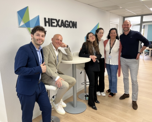 A Model of Interdivisional Collaboration – The HxGN EAM Reality Viewer Success Story